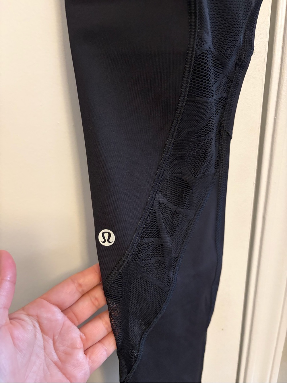 Lululemon black lace leggings